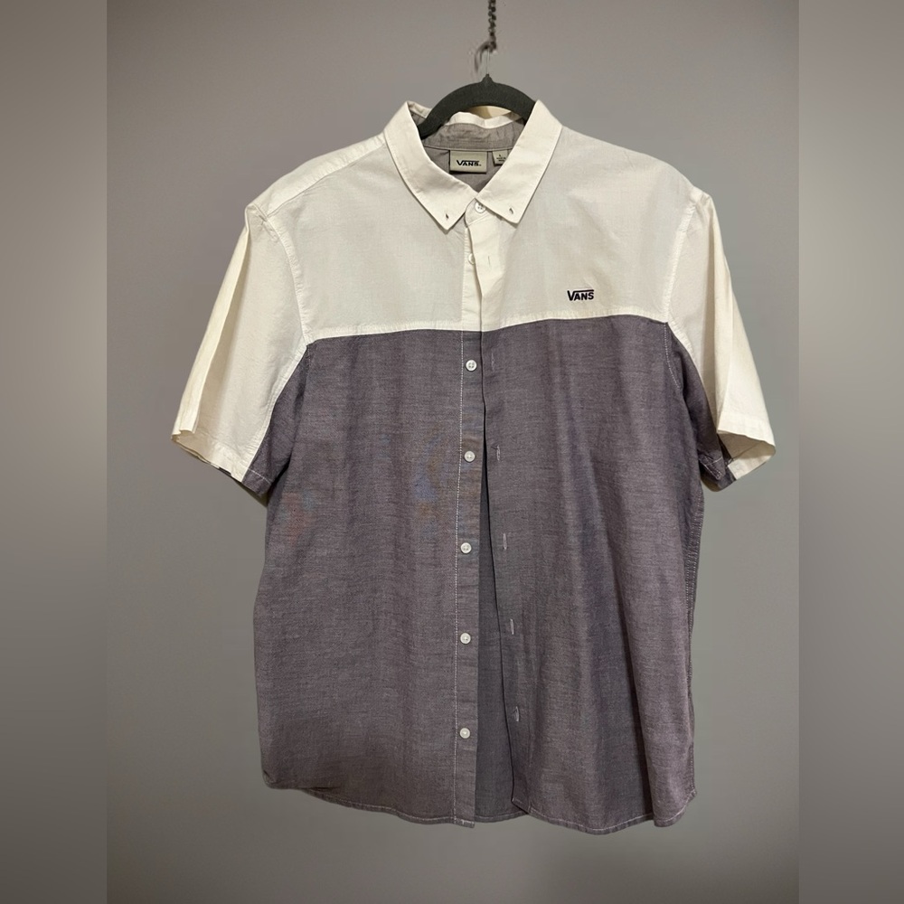 NWOT Vans Off the Wall Men's Gray and White Button-up Shirt Size L